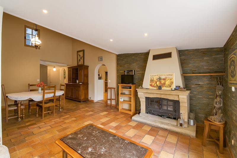 Maison - 102 m² - 5 pièces