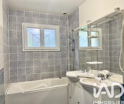 Maison de ville - 92 m² - 4 pièces