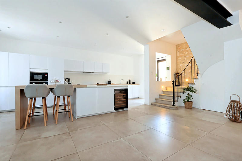 Maison - 190 m² - 5 pièces