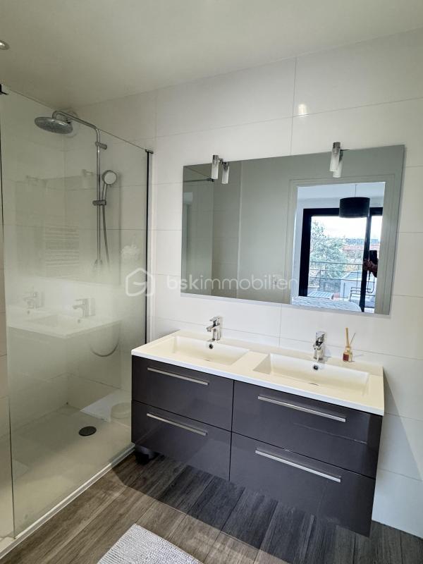 Appartement - 98 m² - 4 pièces