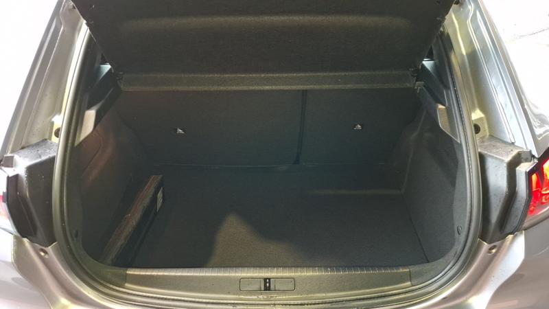 Peugeot 208 II Electrique Active Business R