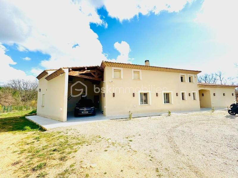 Demeure - 290 m² - 10 pièces