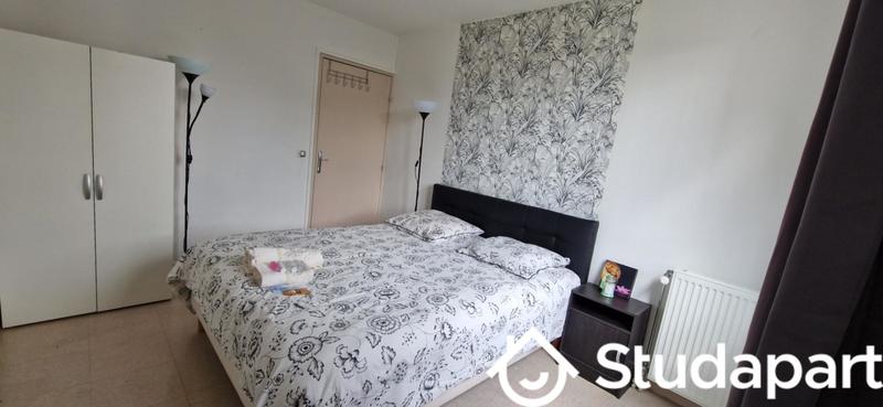 Chambre - 11 m² - 1 pièce