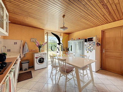 Maison - 86 m² - 7 pièces