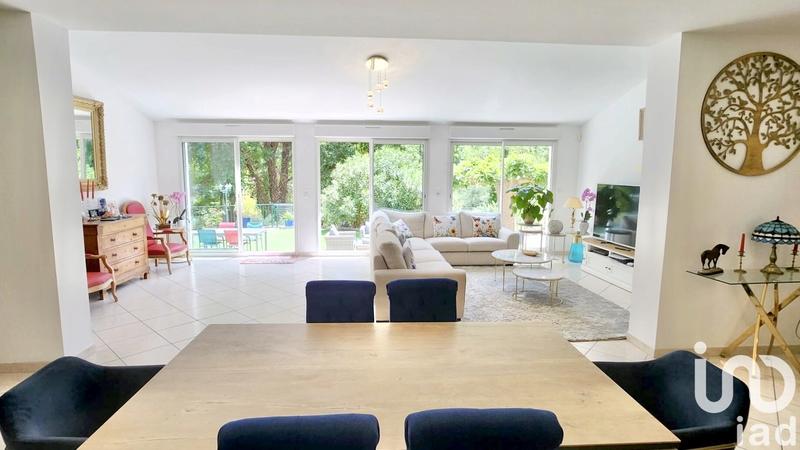 Maison - 177 m² - 6 pièces