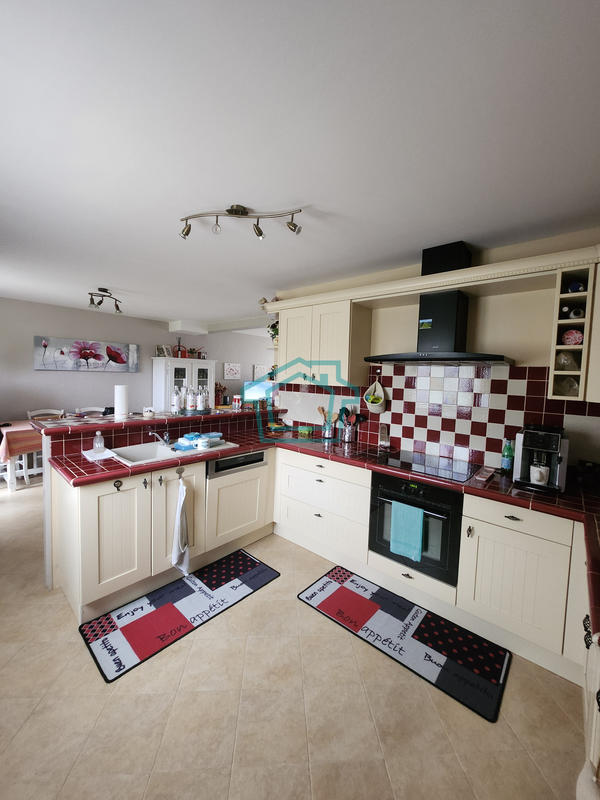 Maison - 120 m² - 6 pièces