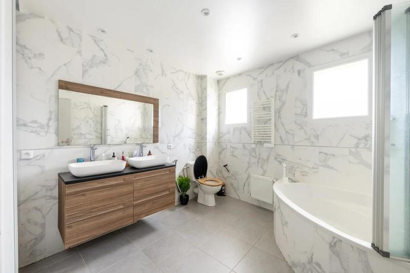 Maison - 98 m² - 5 pièces