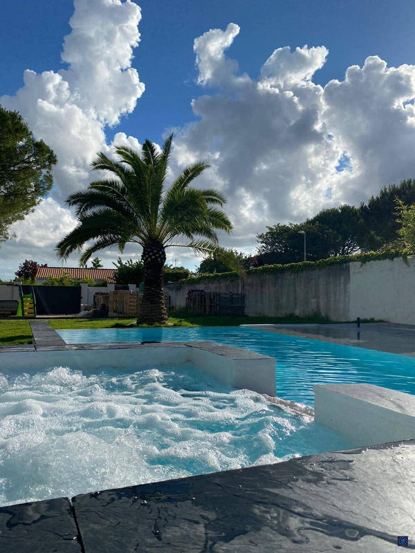 Maison - 170 m² - 7 pièces