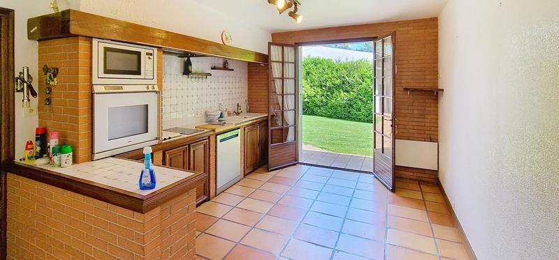 Maison - 250 m² - 5 pièces