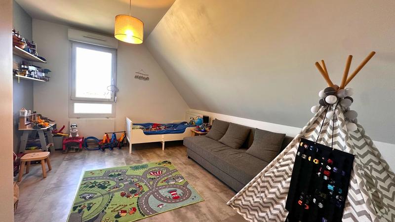 Maison - 90 m² - 6 pièces