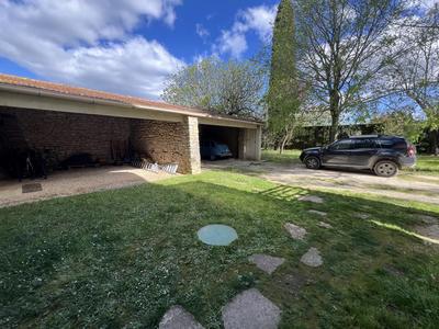 Maison de village - 285 m² - 12 pièces