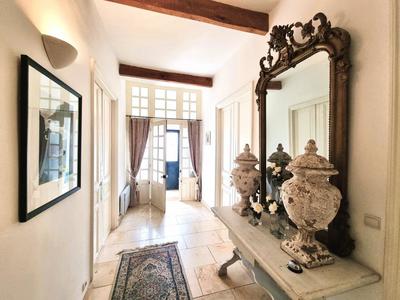 Maison de maîtres - 200 m² - 8 pièces