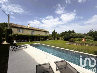 Maison - 245 m² - 8 pièces