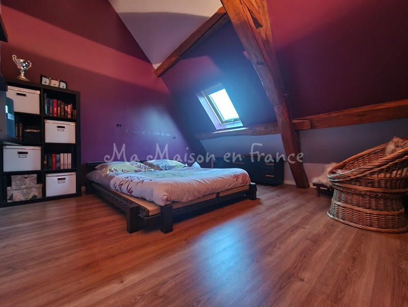 Maison - 210 m² - 9 pièces