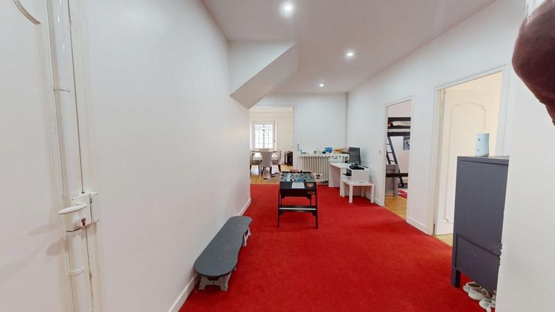 Appartement - 163 m² - 5 pièces