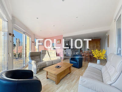 Maison - 145 m² - 9 pièces