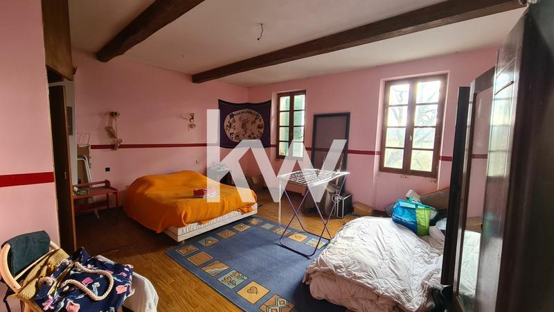 Maison - 137 m² - 5 pièces