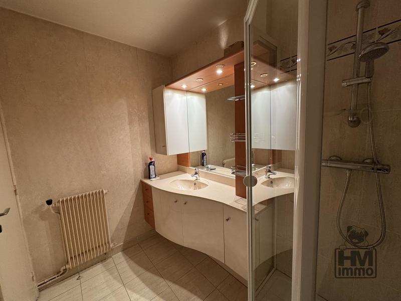 Appartement - 60 m² - 3 pièces