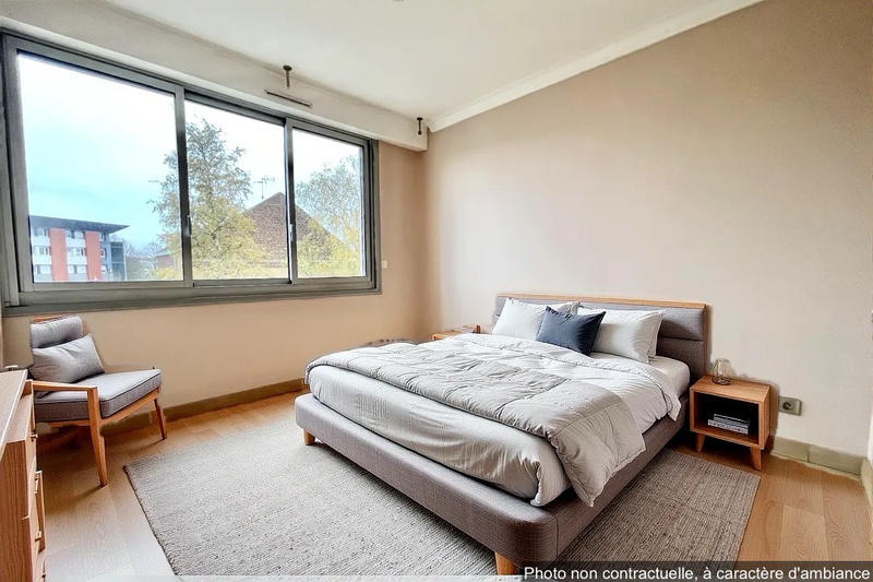 Appartement - 93 m² - 4 pièces