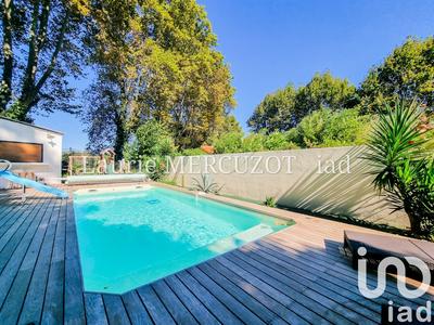 Maison - 197 m² - 5 pièces