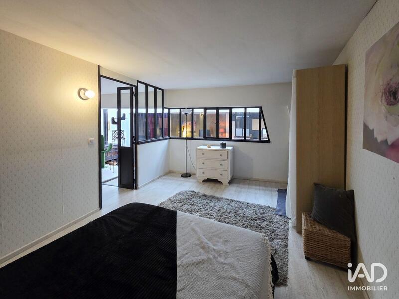 Appartement - 98 m² - 2 pièces