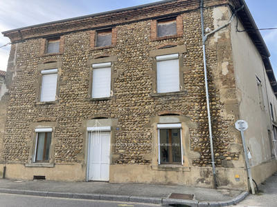 Maison de village - 140 m² - 4 pièces