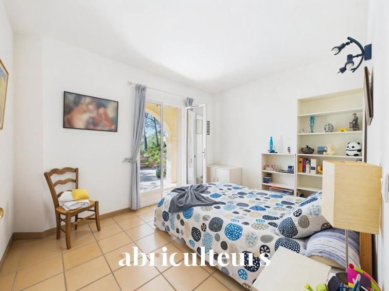 Maison ancienne - 256 m² - 8 pièces