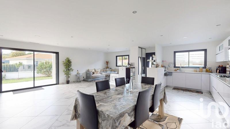 Maison - 149 m² - 6 pièces