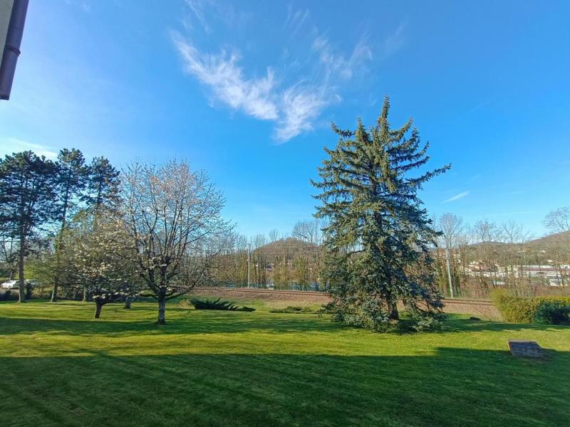 Terrain constructible - 1 200 m²