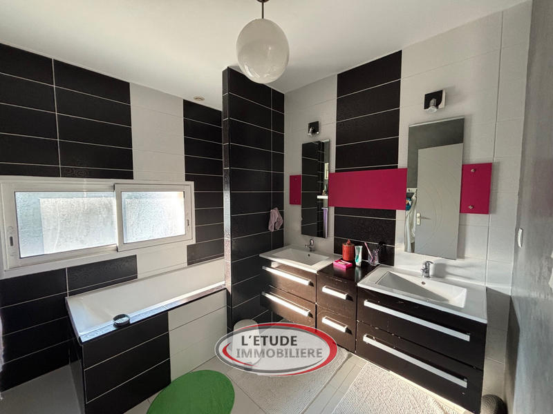 Maison - 156 m² - 6 pièces