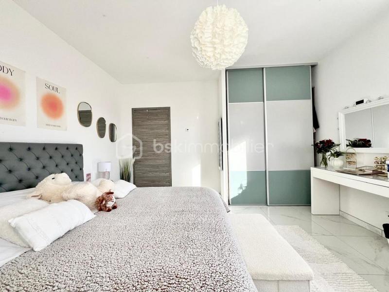 Villa - 140 m² - 5 pièces