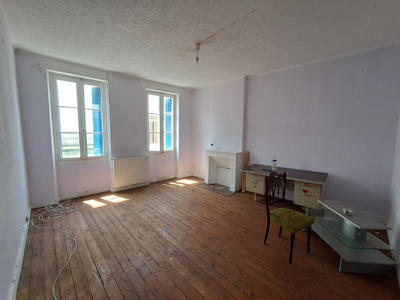 Maison - 170 m² - 6 pièces