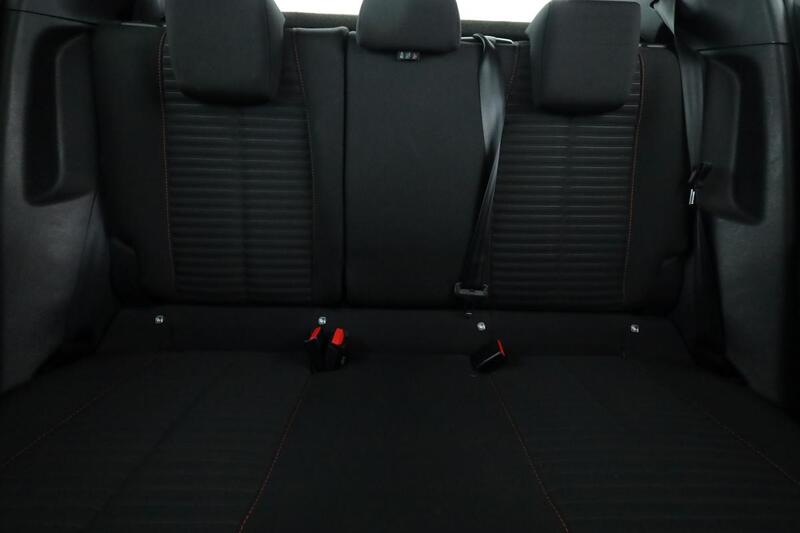 Peugeot 2008 1.5 Blue-HDi Active Business Eat8 131 ch