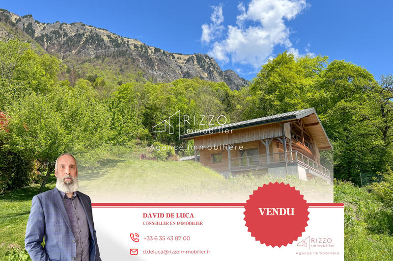 Maison - 210 m² - 8 pièces