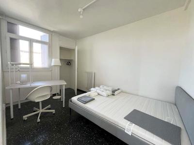 Appartement - 103 m² - 6 pièces