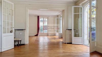 Appartement - 127 m² - 6 pièces