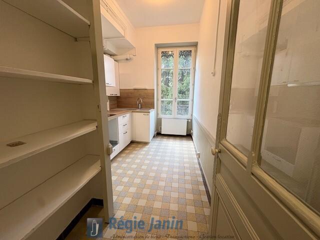 Appartement - 86 m² - 3 pièces