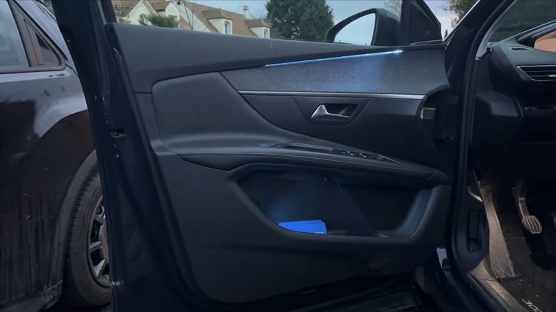 Peugeot 3008 1.5 BlueHDi 130 Allure Business