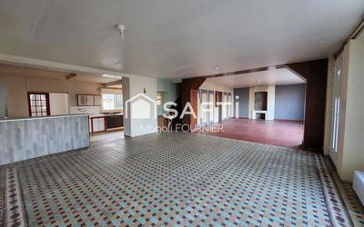 Maison - 238 m² - 12 pièces