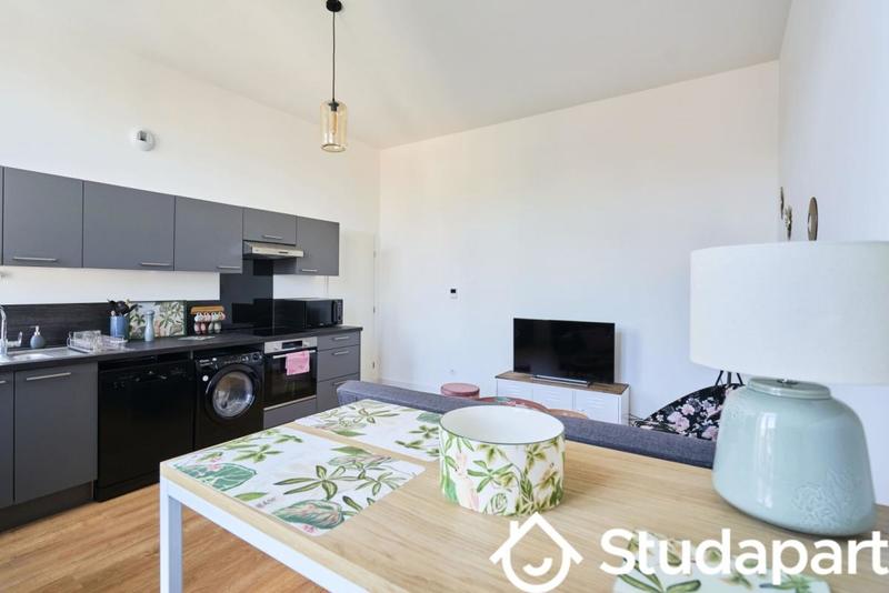 Chambre - 14 m² - 1 pièce