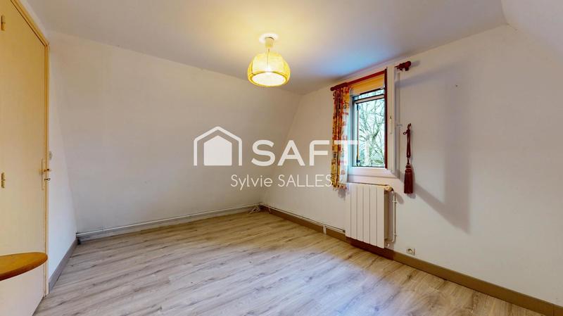 Maison - 233 m² - 7 pièces