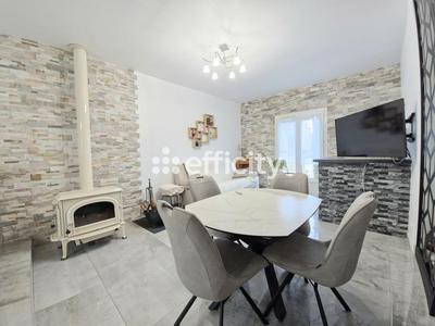 Maison - 123 m² - 5 pièces