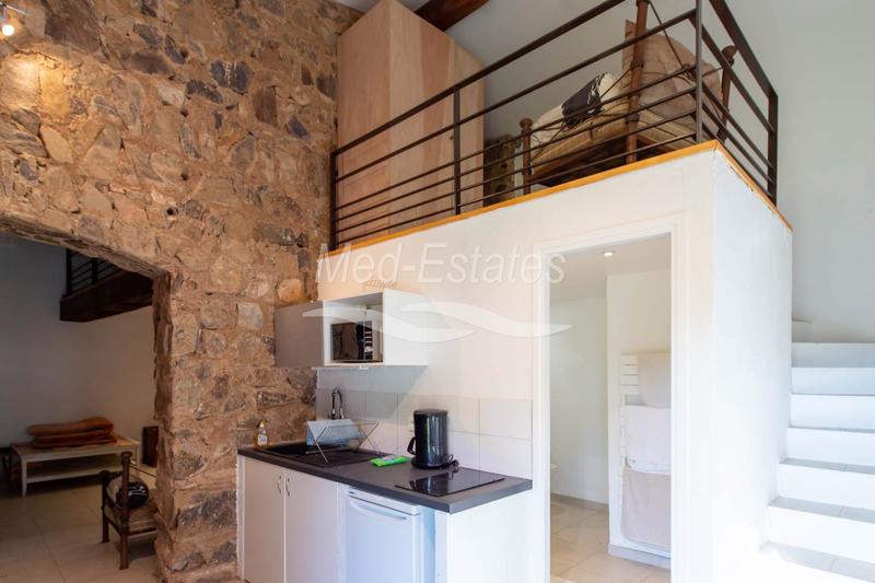 Propriété - 400 m²