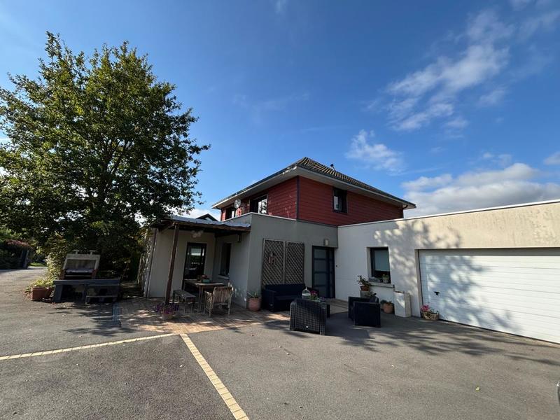 Maison - 158 m² - 5 pièces