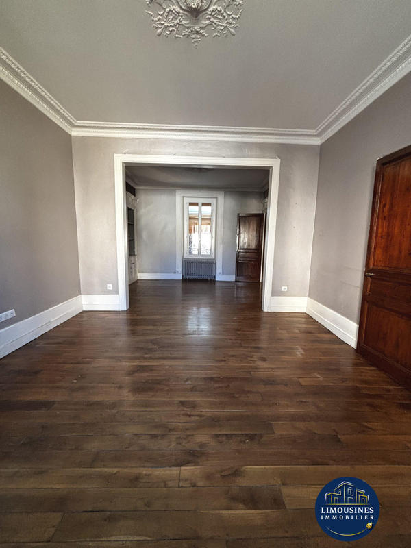 Maison - 153 m² - 8 pièces