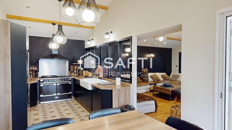 Maison - 174 m² - 6 pièces