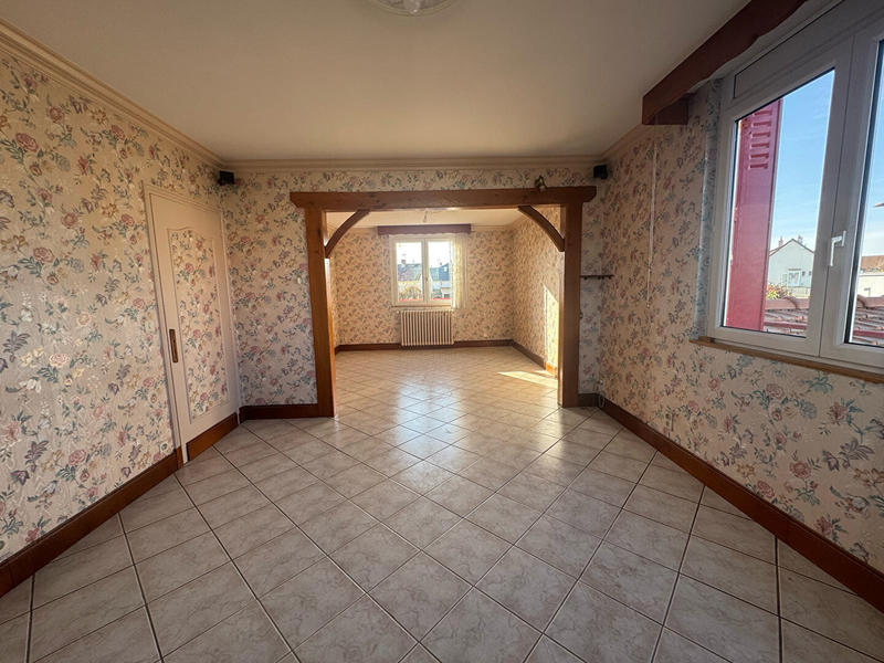 Maison - 96 m² - 5 pièces