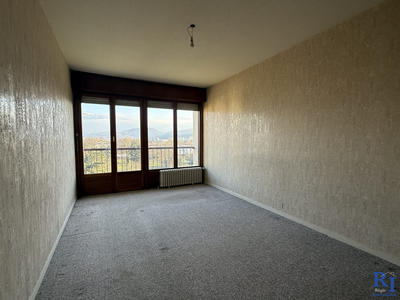 Appartement - 92 m² - 4 pièces