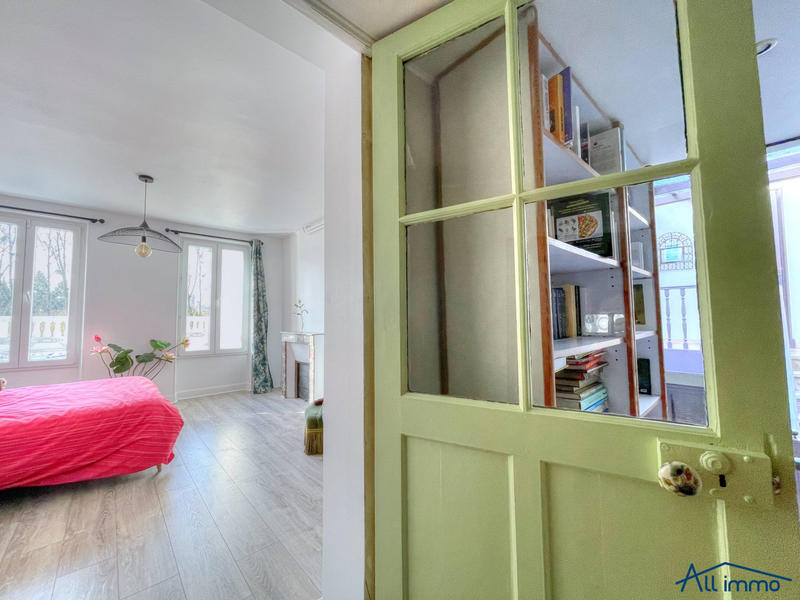 Maison ancienne - 197 m² - 8 pièces