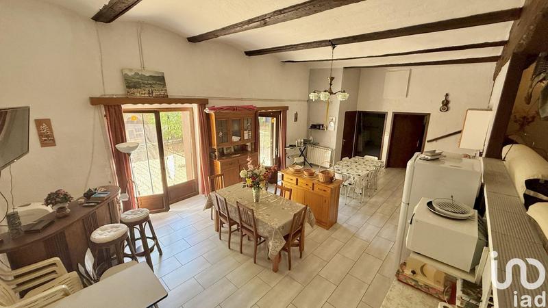 Maison - 287 m² - 10 pièces